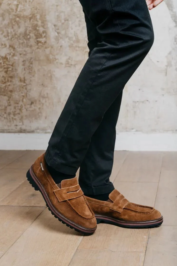 Buck Brown Velours