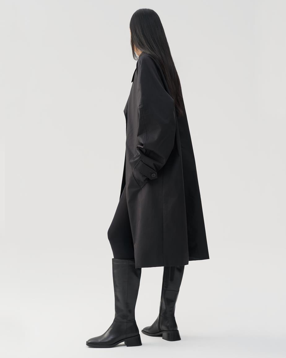 Blanca Black