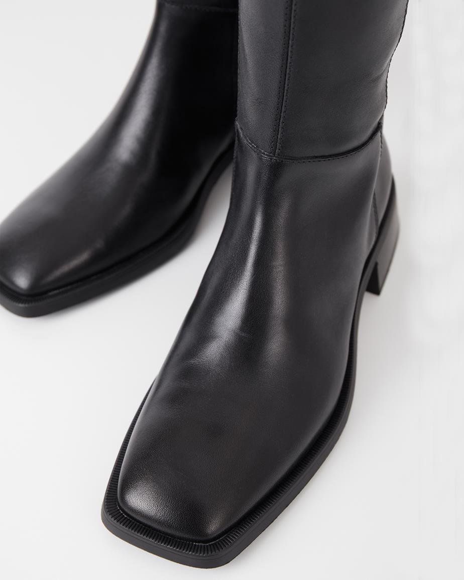 Blanca Black