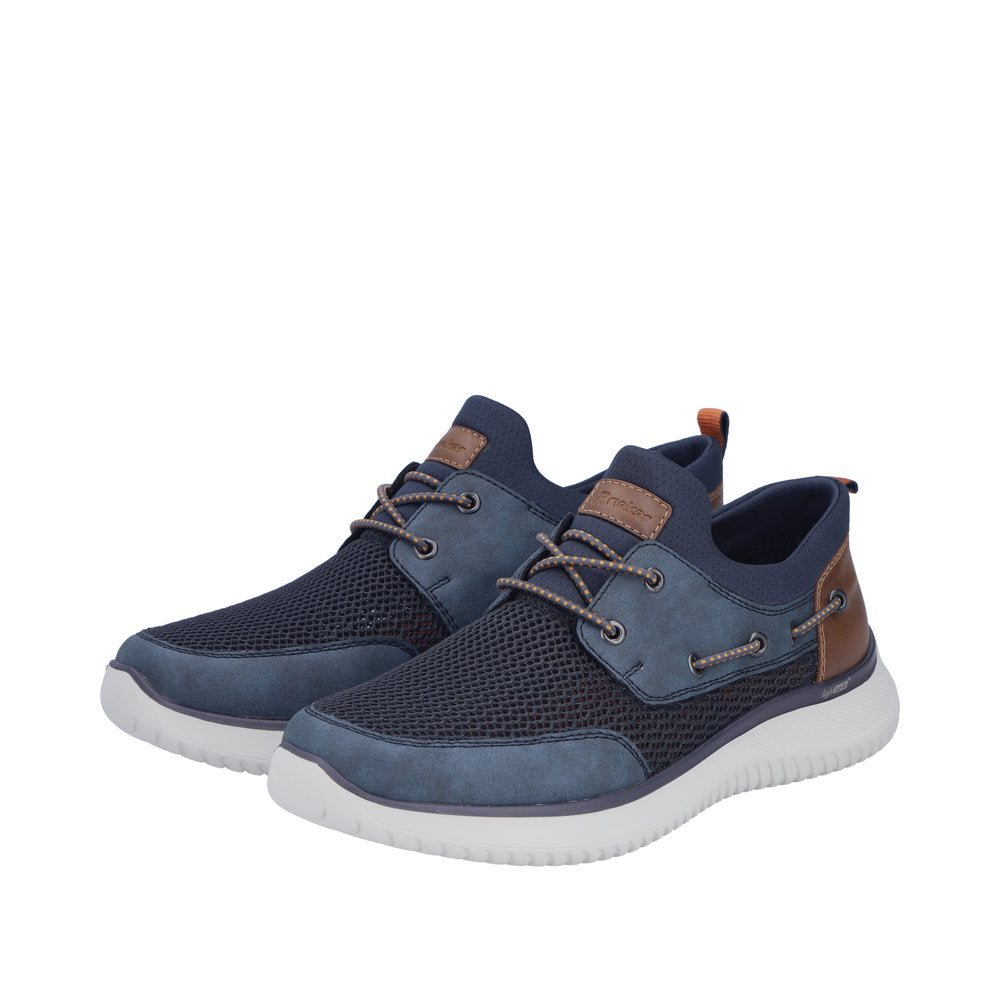 Blau
