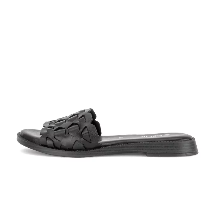 Black Sandal