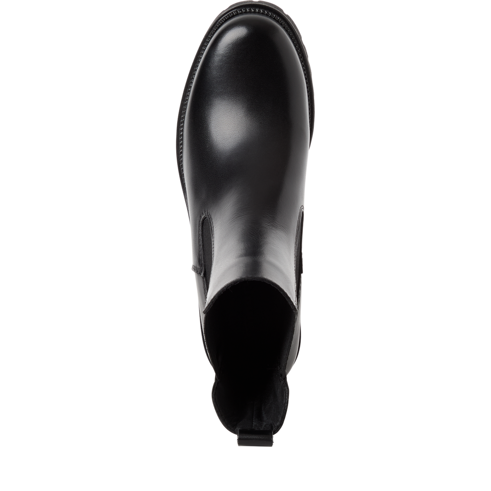 Black Boot
